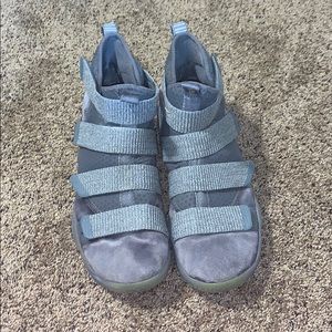 LeBron Soldier 11 cool grey with a touch of gold!